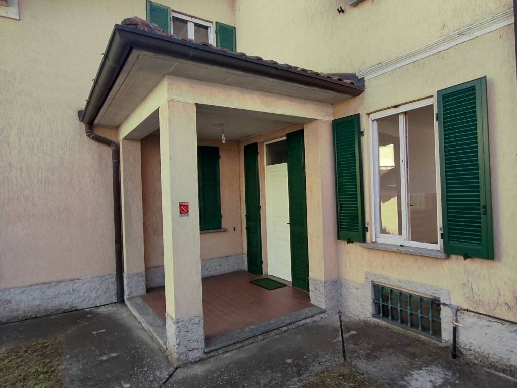 casa indipendente in vendita a Pavia in zona Viale Cremona