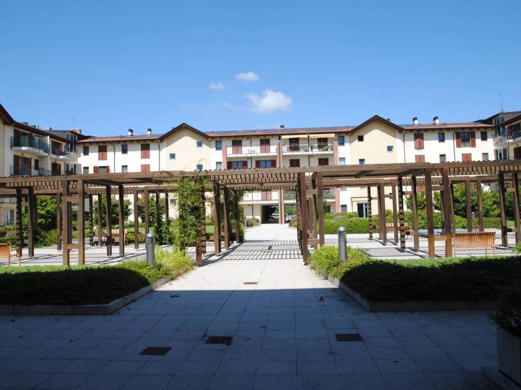 appartamento in vendita a Pavia in zona Policlinico