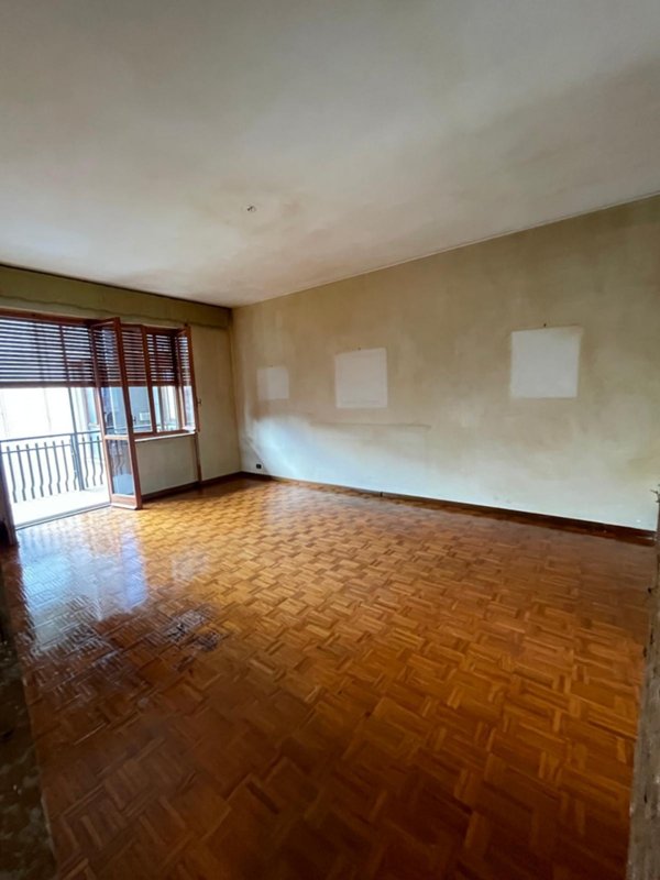 appartamento in vendita a Pavia in zona Stazione