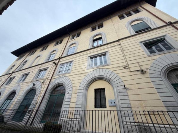 appartamento in vendita a Pavia in zona Centro Città