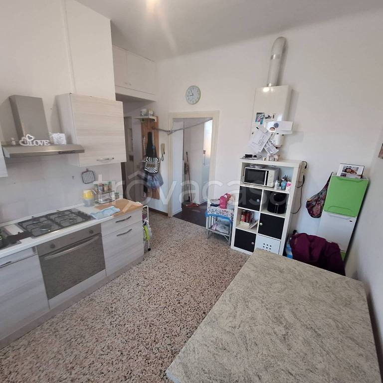 appartamento in vendita a Pavia in zona Viale Cremona