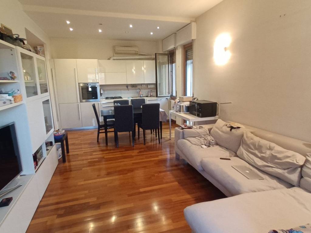 appartamento in vendita a Pavia in zona Città Giardino