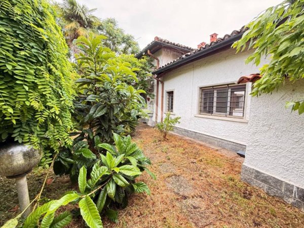 appartamento in vendita a Pavia in zona Policlinico