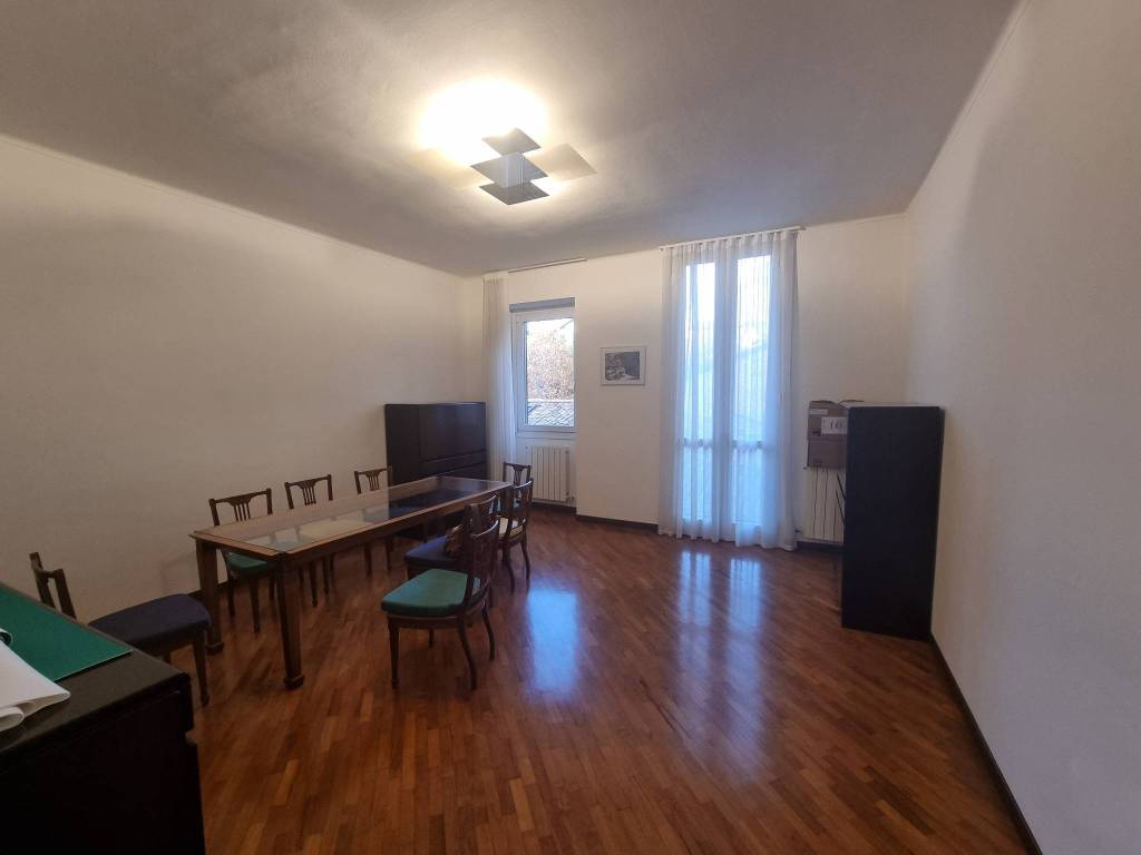 appartamento in vendita a Pavia in zona Centro Città