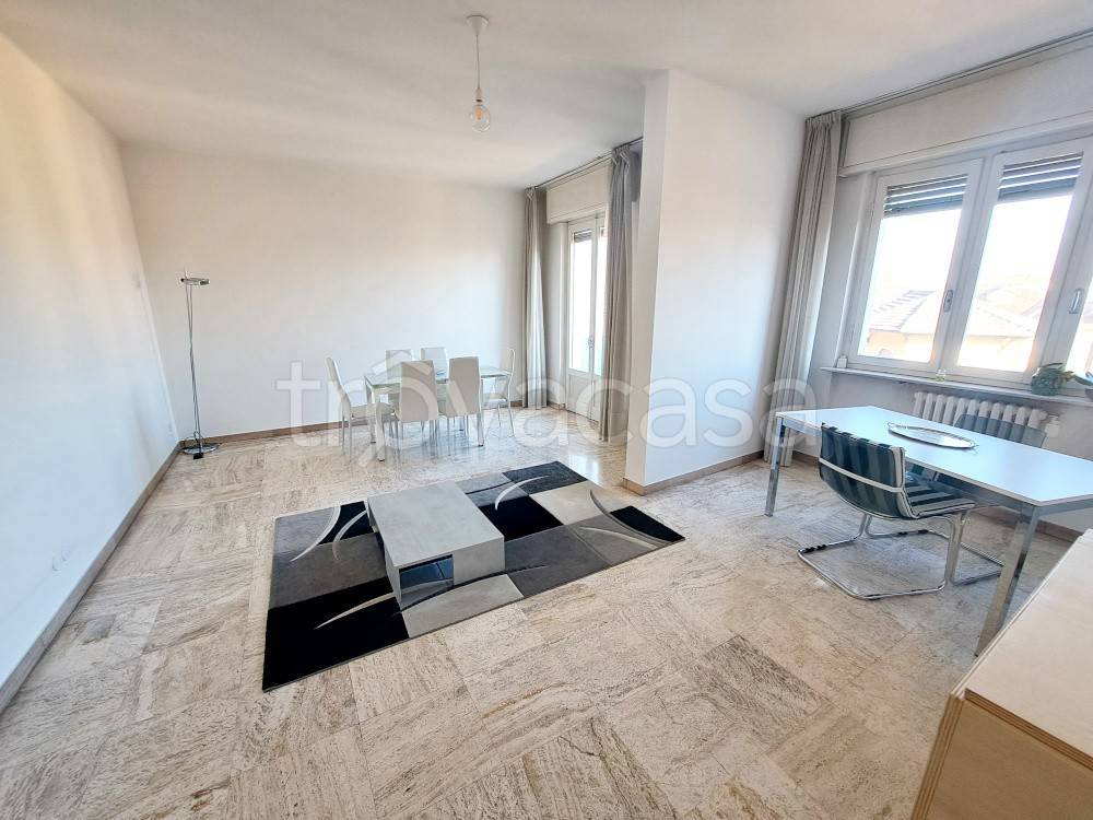 appartamento in vendita a Pavia in zona Centro Città