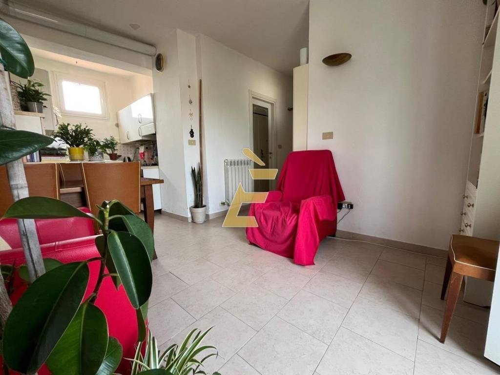 appartamento in vendita a Pavia in zona Città Giardino