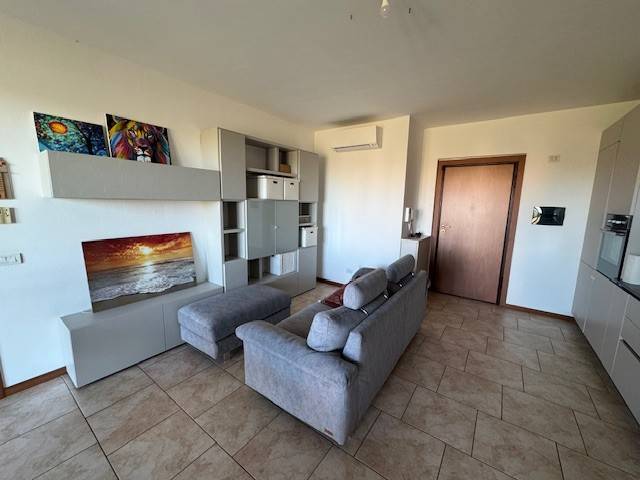 appartamento in vendita a Pavia in zona Policlinico