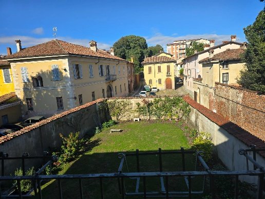 appartamento in vendita a Pavia in zona Centro Città