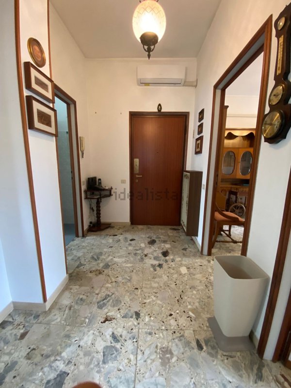 appartamento in vendita a Pavia in zona Centro Città