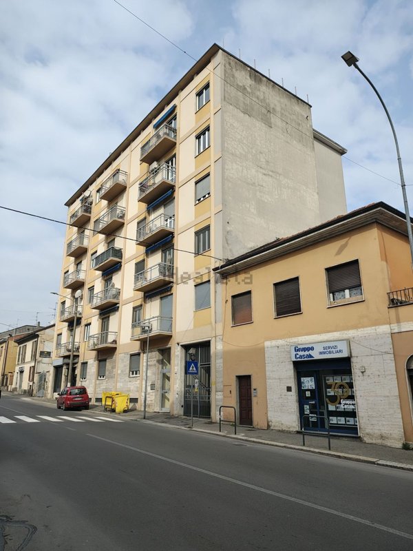 appartamento in vendita a Pavia in zona San Pietro