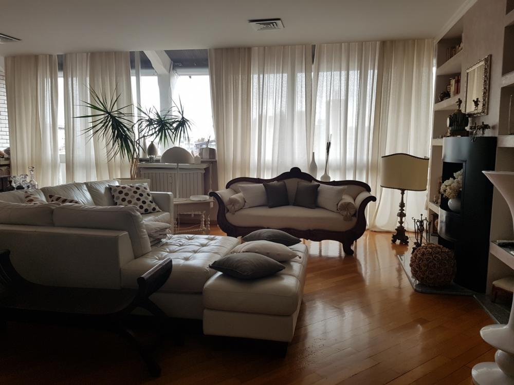 appartamento in vendita a Pavia in zona Centro Città