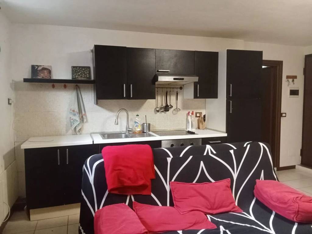 appartamento in vendita a Pavia in zona Policlinico