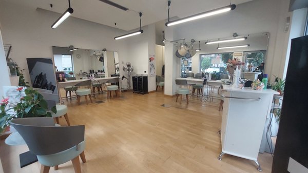 negozio in vendita a Pavia