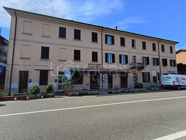 appartamento in vendita a Pavia in zona Chiozzo