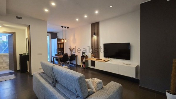 appartamento in vendita a Pavia in zona Centro Città