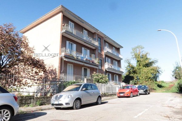 appartamento in vendita a Pavia in zona Casa sul Fiume