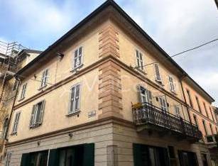 appartamento in vendita a Pavia in zona Centro Città