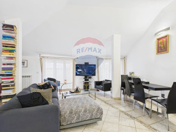 appartamento in vendita a Pavia in zona Borgo Ticino