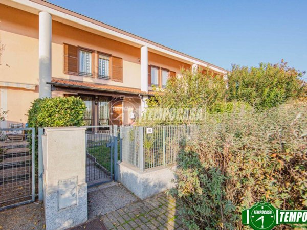 casa indipendente in vendita a Pavia in zona Mirabello