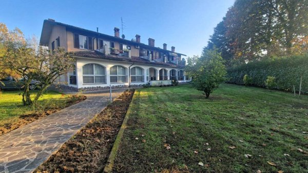 appartamento in vendita a Pavia in zona Ca' Della Terra