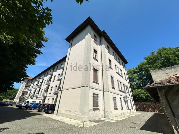 appartamento in vendita a Pavia in zona San Pietro