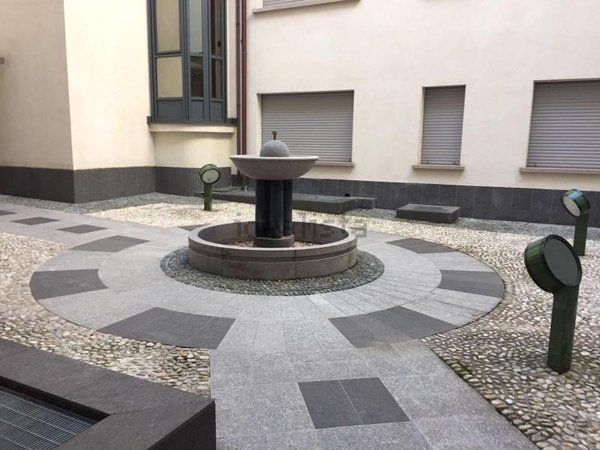 appartamento in vendita a Pavia in zona Centro Città