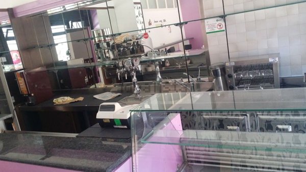 negozio in vendita a Pavia in zona Stazione