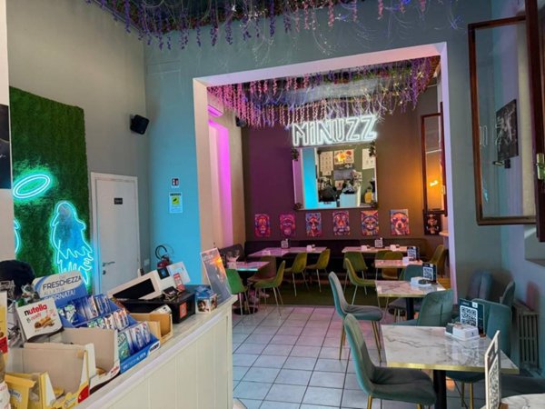 negozio in vendita a Pavia in zona Stazione