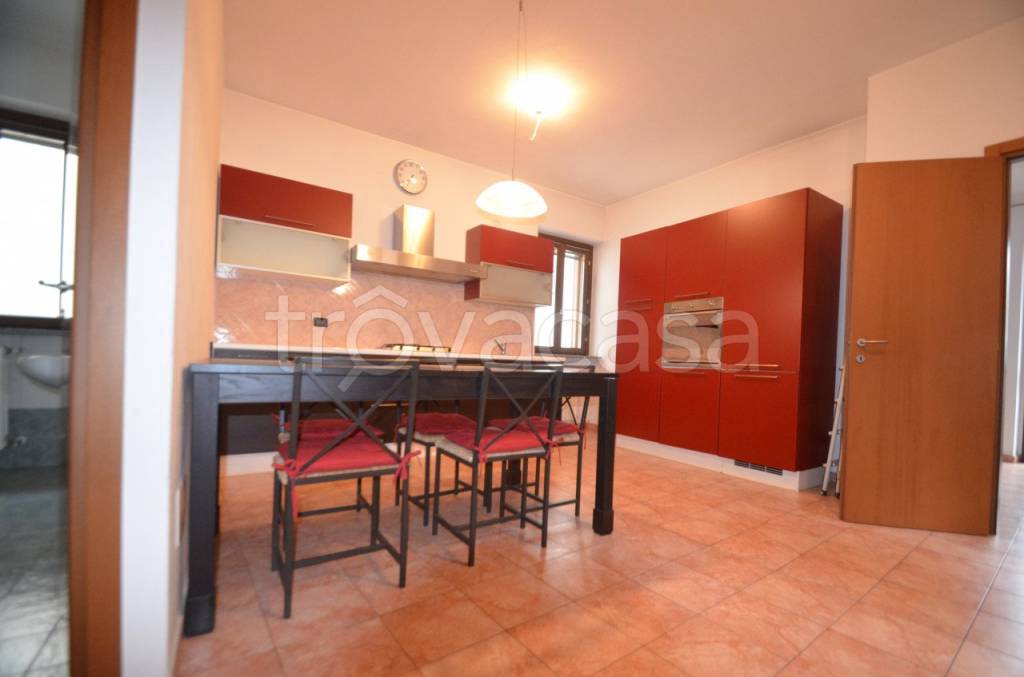 appartamento in vendita a Pavia in zona San Pietro