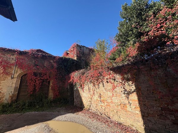 casa indipendente in vendita a Pavia in zona Centro Città