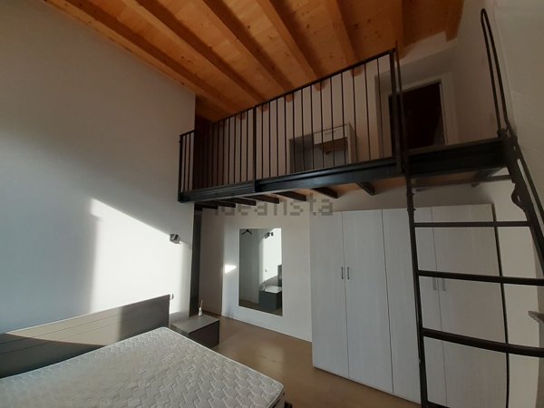 appartamento in vendita a Pavia in zona Centro Città