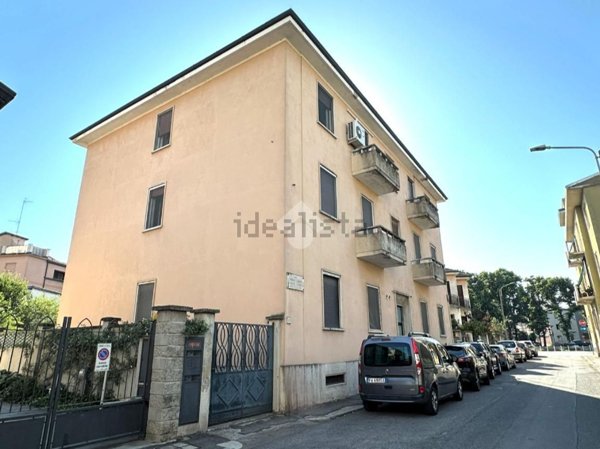 appartamento in vendita a Pavia in zona Città Giardino