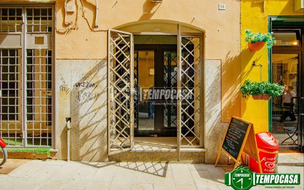 locale commerciale in vendita a Pavia in zona Centro Città