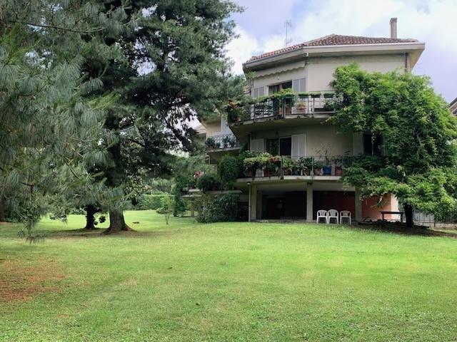 appartamento in vendita a Pavia in zona Casa sul Fiume