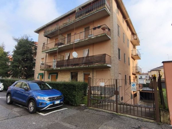 appartamento in vendita a Pavia in zona Casa sul Fiume