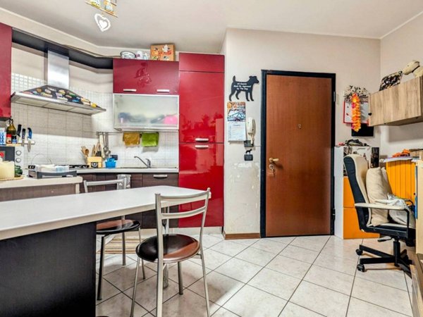 appartamento in vendita a Pavia in zona Vallone