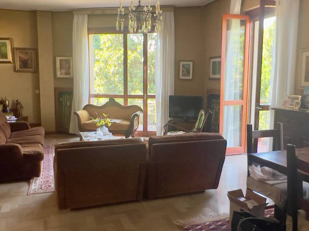 appartamento in vendita a Pavia in zona Casa sul Fiume