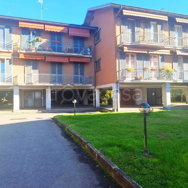 appartamento in vendita a Pavia in zona Casa sul Fiume
