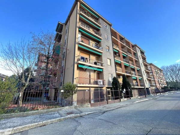 appartamento in vendita a Pavia in zona Città Giardino