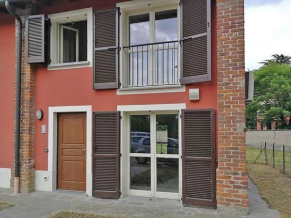 appartamento in vendita a Pavia in zona Borgo Ticino