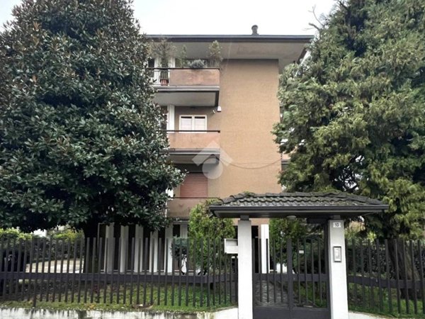 appartamento in vendita a Pavia in zona Città Giardino