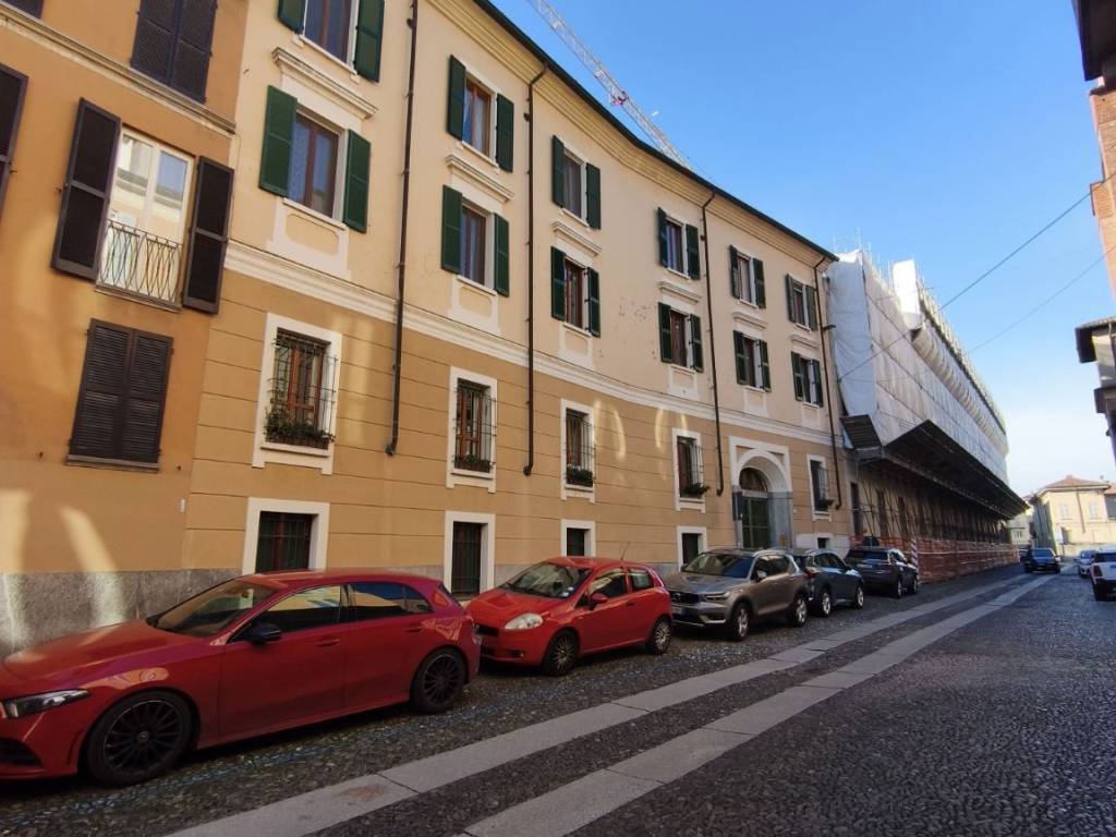 appartamento in vendita a Pavia in zona Centro Città