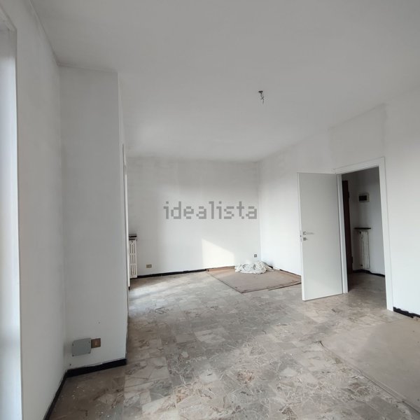 appartamento in vendita a Pavia in zona Policlinico