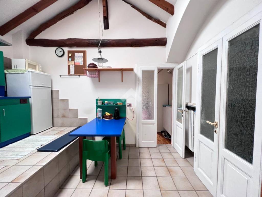 appartamento in vendita a Pavia in zona Casa sul Fiume