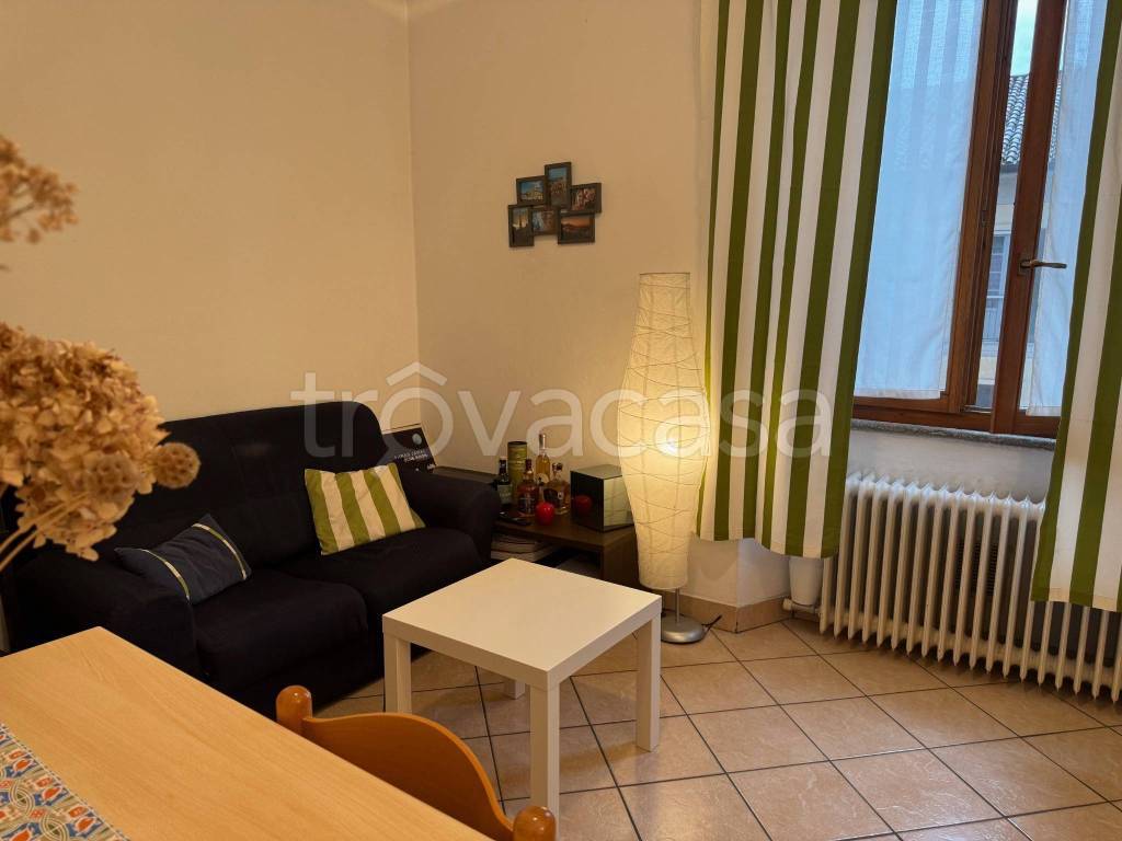 appartamento in vendita a Pavia in zona Centro Città