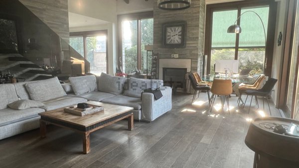 casa indipendente in vendita a Pavia