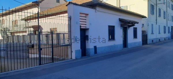 casa indipendente in vendita a Pavia in zona Policlinico