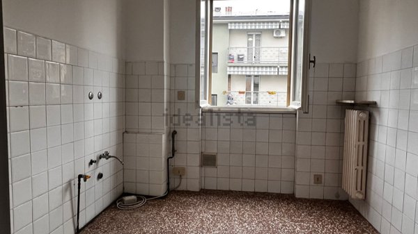 appartamento in vendita a Pavia in zona Mirabello