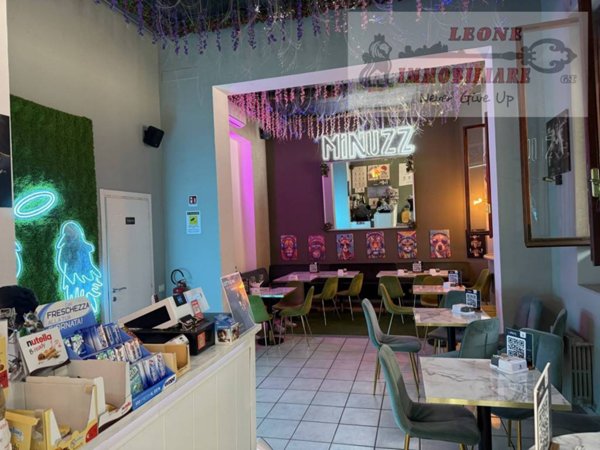 negozio in vendita a Pavia