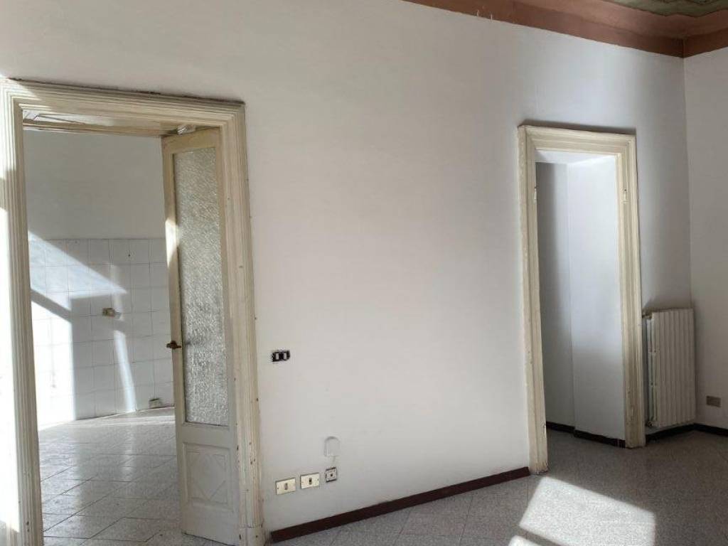 appartamento in vendita a Pavia in zona Centro Città